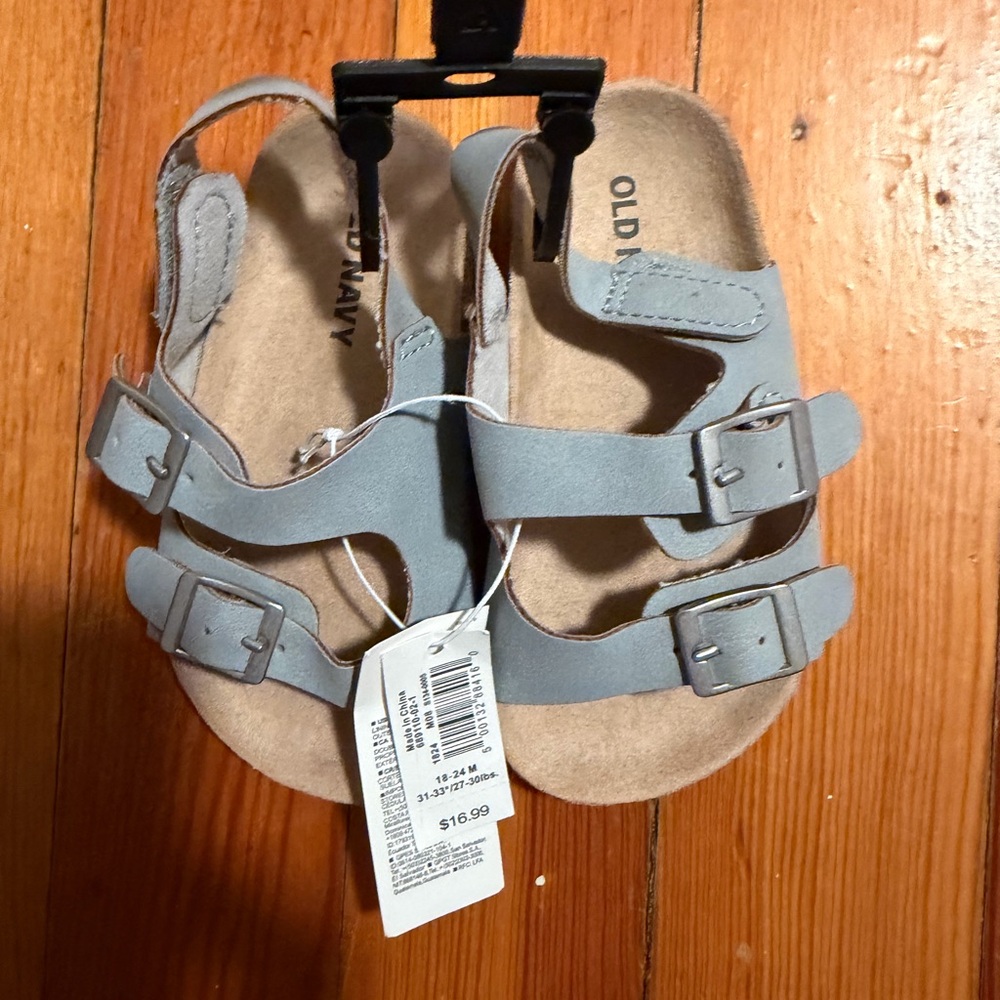 Old Navy Kids Sandals - Light Gray